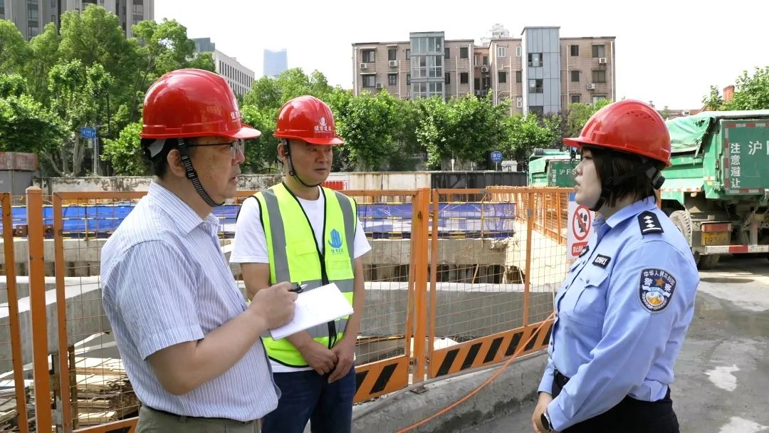 硬核保障筑屏障，暖心服務(wù)護(hù)夢(mèng)想 長(zhǎng)寧公安多措并舉為高考保駕護(hù)航